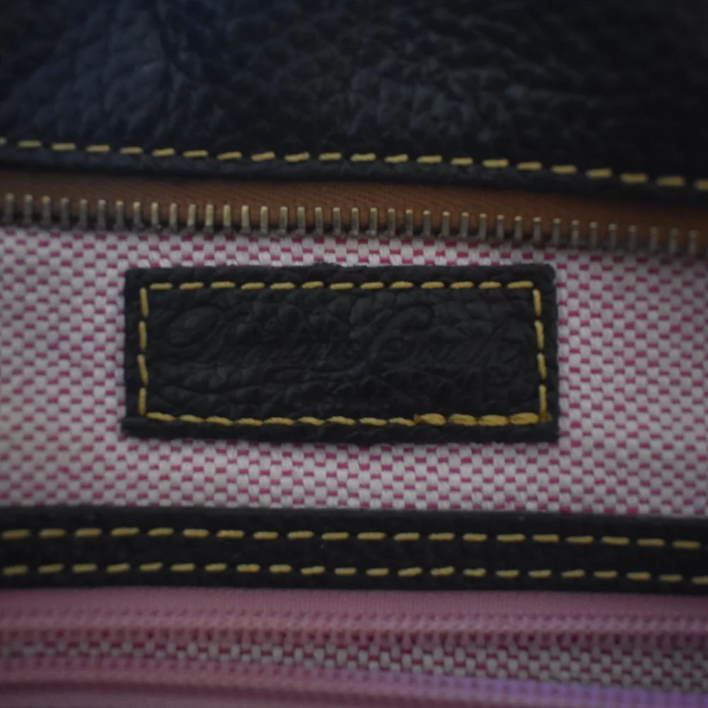 Dooney & Bourke Black Pebble Grain Charleston Tote Weekday Bag GUC
